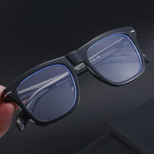 Gafas de sol retro con montura cuadrada para hombre, montura de resina, lentes de PC, protección UV400, clase 2, lentes de sol con diseño de flores ámbar y escamas amarillas - Product Image 2