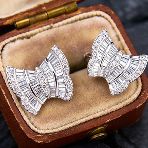 ต่างหูสตั๊ดรูปโบว์สำหรับผู้หญิง Zirconia <span class=keywords><strong>pav</strong></span>é แฟชั่น - Product Image 2