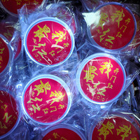 Badge lumineux LED personnalisé en plastique en forme de cœur pour fête d'anniversaire, concert, décoration, boutons ronds vierges