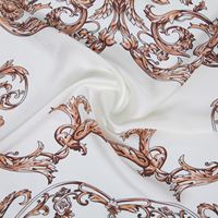Écharpe en satin personnalisée en gros Écharpe de designer imprimée de haute qualité 100% Polyester 70*70 Écharpe carrée pour dames