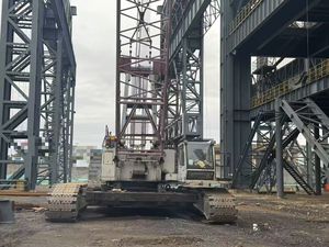 Grue sur chenilles hydraulique Zoomlion d'occasion de 180 tonnes avec une efficacité opérationnelle élevée - Product Image 6