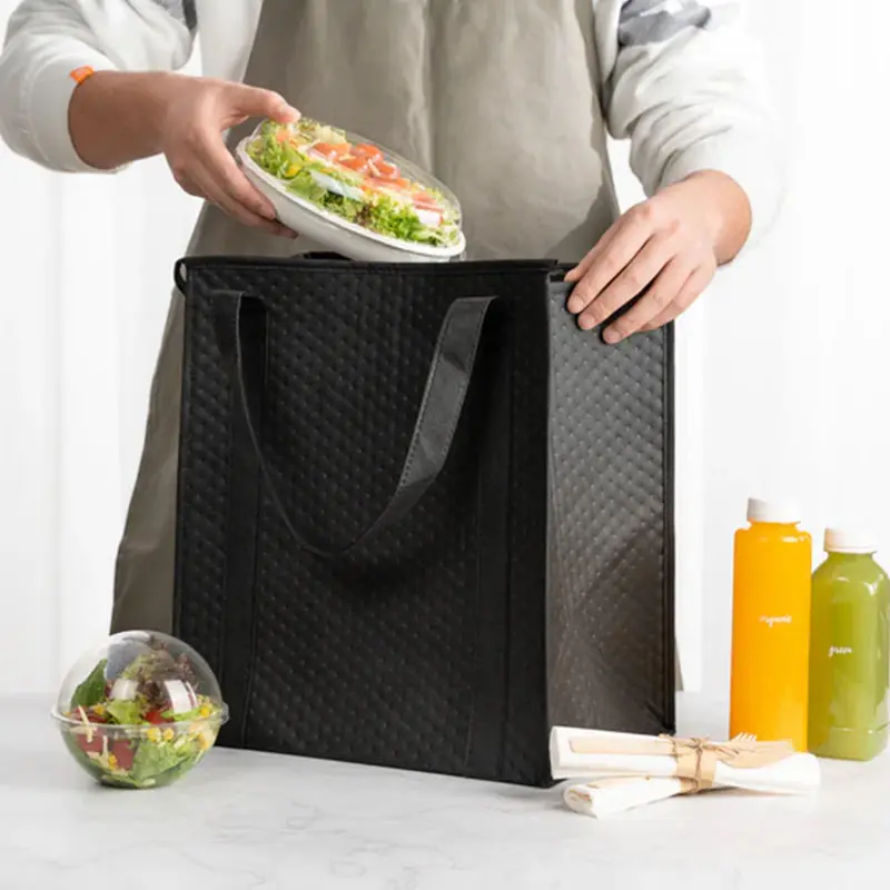 カスタムレストランフードデリバリーバッグ高品質のプリントロゴ不織布食料品布断熱サーマルクーラーランチトートバッグ