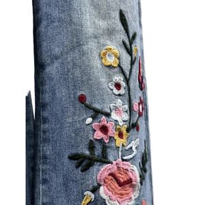 Jeans amples pour femme, broderie florale personnalisée, taille haute, en denim, style décontracté, haute couture OEM - Product Image 5