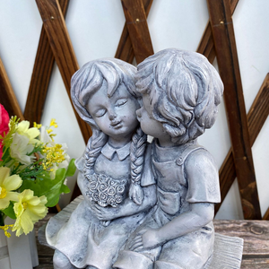 Bel bacio ragazzo e ragazza in resina per bambini <span class=keywords><strong>statue</strong></span> da giardino all'aperto decorazione sculture - Product Image 3