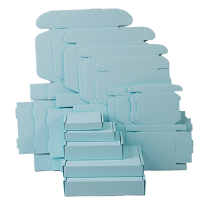 Pochettes d'expédition personnalisées en carton ondulé pour avion, avec estampage, matériaux recyclés, pelliculage brillant, conception à languette de verrouillage, format portefeuille - Product Image 1