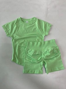 Camisetas de Manga Corta Tejidas sin Costuras al por Mayor, Personalizadas, que Absorben el Sudor, Súper Elásticas, Moldeadoras, para Fitness, Yoga y Deportes, con Pantalones Cortos - Product Image 5