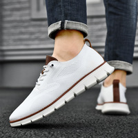 Tren Mode Musim Panas 2026 Sepatu Lari Bernapas Trendy Berbahan Mesh Ukuran Besar Sepatu Olahraga Kasual