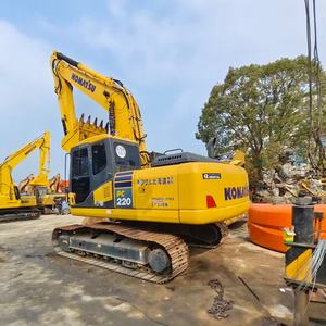 Excavadora Usada Barata Komatsu PC220-6/7/8 de 22 Toneladas con Motor, Caja de Cambios, Bomba y Componentes Originales para Minería y Movimiento de Tierras - Product Image 3
