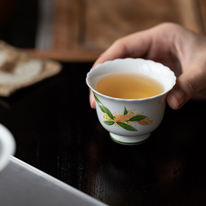 Guanlan Ceramics Hand Painted White Porcelain Master Cup Single Cup Kung Fu <b>Tea</b> <b>Set</b> Personal <b>Tea</b> Cup With Osmanthus Design - Product Image 4