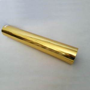 Film rétractable en PET métallisé doré <span class=keywords><strong>ou</strong></span> argenté, avec surface haute brillance, pour lamination <span class=keywords><strong>à</strong></span> <span class=keywords><strong>froid</strong></span> <span class=keywords><strong>ou</strong></span> <span class=keywords><strong>à</strong></span> <span class=keywords><strong>chaud</strong></span> du papier - Product Image 6