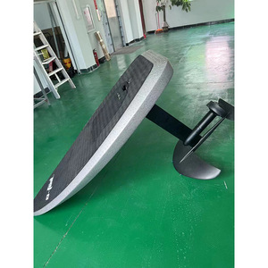 Planche de surf en carbone sec sur mesure OEM - Sans stock disponible, commande en gros - Résistante à la corrosion, sans électronique ni batteries - Product Image 3