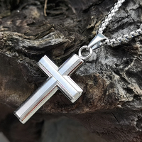 Collier avec pendentif croix en acier inoxydable 316L pour homme, résistant au ternissement, imperméable, bijoux chrétiens, cadeaux en forme de croix