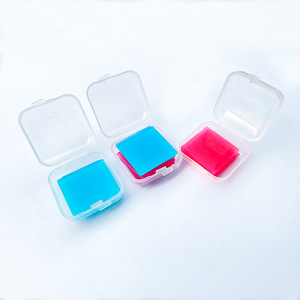 Diamant <span class=keywords><strong>peinture</strong></span> 2x2cm carré cire <span class=keywords><strong>argile</strong></span> rouge bleu violet dans un récipient en plastique - Product Image 1