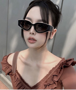 Vendite calde del progettista occhio di gatto <span class=keywords><strong>occhiali</strong></span> <span class=keywords><strong>da</strong></span> <span class=keywords><strong>sole</strong></span> polarizzati per le donne di alta qualità doppio colore telaio rettangolo acetato materiale UV400 Sun - Product Image 3