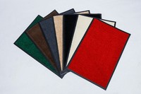 Maßgefertigte Schwerlast-Gewerbe-Teppichmatte - Nylonflor mit PVC-Rücken, Rote Eingangsmatte für Innen- und Außenbereich, Rutschfest und Langlebig