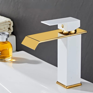 <span class=keywords><strong>Rubinetto</strong></span> Miscelatore per Lavabo da Bagno di Lusso in Acciaio Inox Bianco e Oro con Beccuccio a Cascata, Acqua Calda e Fredda - Product Image 1