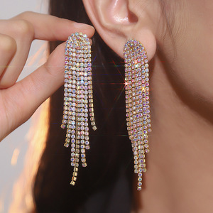 Boucles d'oreilles longues à pampilles en strass AB brillantes, élégantes boucles d'oreilles pendantes, boucles d'oreilles en cristal coloré de luxe pour cadeaux de fête - Product Image 4