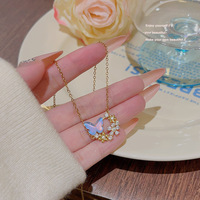 Nouveau Collier Femme en Acier Inoxydable Plaqué Or, Design de Niche Luxe Léger, Forme Cœur, Chaîne Figaro, Bouddhisme Naturel