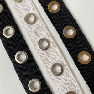 Vente en gros d'œillets en métal noirs pour corsets, accessoires vestimentaires - Product Image 5