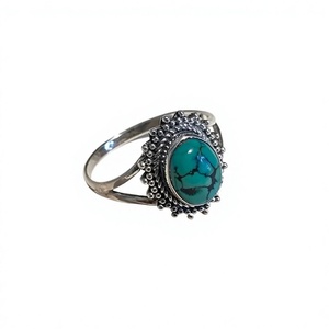 Bague en argent sterling 925 avec pierre précieuse sertie dans un cadre turquoise, style bohème, unisexe, à porter au quotidien - Product Image 1