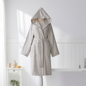 Peignoir unisexe 100% coton Best Seller Séchage rapide Vêtement de nuit d'été Tissu tissé respirant Léger Toute l'année ODM Fabriqué en Turquie - Product Image 1