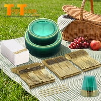 Ensemble de vaisselle en plastique de haute qualité avec un design minimaliste, motif personnalisé, ensemble de tasses et d'assiettes avec paillettes dorées pour un usage en mariage