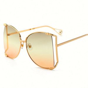 Nouvelles Lunettes de Soleil Femme Luxe Vintage Perle Tendance 2020, Verres Dégradés UV400, Monture Oversize Œil de Chat - Product Image 1
