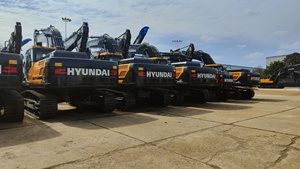 Venta Directa de Fábrica: Nueva Excavadora de Orugas Hyundai HX340HD con Motor Cummins y Bomba Bosch Rexroth Kawasaki, 1 Año de Garantía en el Motor - Product Image 6