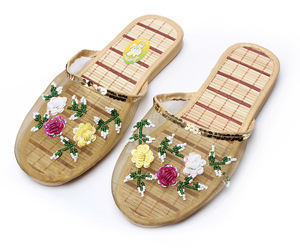 2025 New Arrival Design Indoor and Outdoor Fashion Women <strong>Beaded</strong> Slippesr <strong>Mesh</strong> <strong>Slipper</strong> - Product Image 3