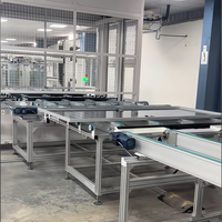Ligne de production automatique de panneaux solaires avec assemblage par soudage robotisé et système d'inspection de qualité intelligent