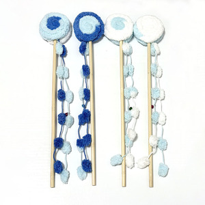 ของเล่นแมวตลกๆ แบบพับเก็บได้ พร้อมแปรงขนยาว ขนนก และกระดิ่ง ดีไซน์คลาสสิก เรียบง่าย ทันสมัย อุปกรณ์สำหรับสัตว์เลี้ยงสำหรับลูกแมว - Product Image 3