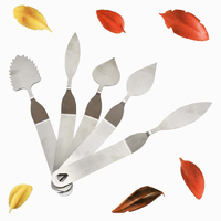 Spatule angulaire en acier inoxydable en forme de feuille de plume pour la décoration de chocolat, spatule pour mousse, glaçage, pâtisserie, outils de bricolage