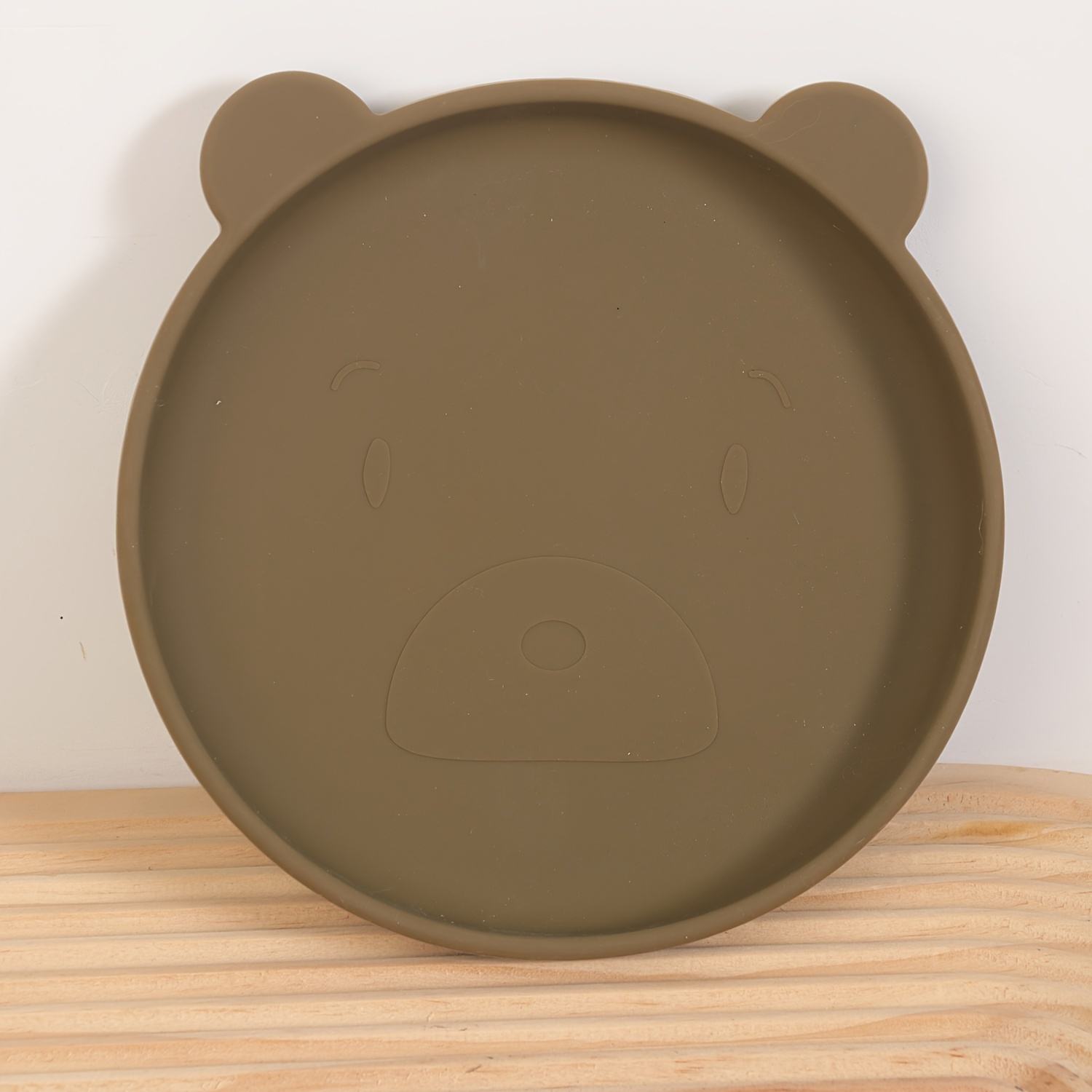 สีน้ำตาลอ่อน