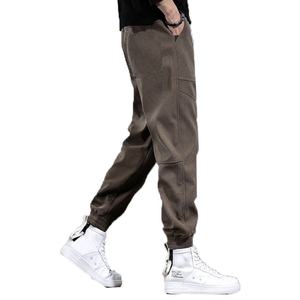 กางเกงลำลองผู้ชายขายส่งแบบ OEM น้ำหนักเบา แฟชั่นสตรีท สไตล์ยืดหยุ่น ทรงหลวมปานกลาง สำหรับวัยรุ่น เล่นกีฬา ฤดูใบไม้ผลิ ฤดูใบไม้ร่วง - Product Image 4