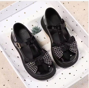 Zapatos deportivos de alta calidad para niñas, con punta redonda, ligeros, de cuero PU negro, zapatos de vestir a la moda, estilo casual para caminar. - Product Image 4