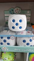 Jouet anti-stress géant en forme de dés, dés simulés avec rembourrage en farine, jouet anti-stress à récupération lente