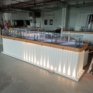 Vetrina Espositiva Personalizzata per Chiosco, Vetrina in Vetro con Serratura, Espositore Commerciale Moderno con LED per Orologi e Gioielli - Product Image 2