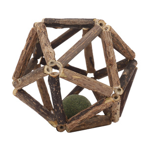 Balle à chatouiller en bois géométrique de 12 cm pour chats, jouet interactif - Product Image 4