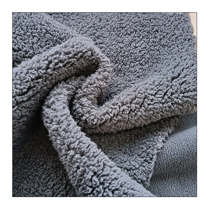Vente en gros chaude 100% polyester coupe-vent anti-pilule micro polaire composé avec tissu sherpa pour manteau