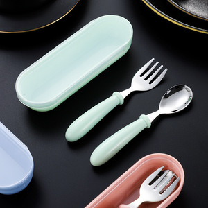 Juego de tenedor y cuchara de acero inoxidable para niños con estuche, cubiertos portátiles para niños y estudiantes, diseño de color nórdico - Product Image 1
