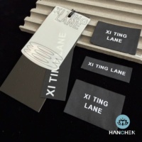 Étiquettes suspendues en papier personnalisées de qualité supérieure, étiquettes épaisses noires pour vêtements avec logo et cordon