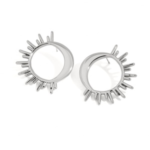 Pendientes de Acero Inoxidable de Moda para Mujer en Europa y América, Pendientes de Sol y Luna Sencillos, Versátiles y Modernos - Product Image 1