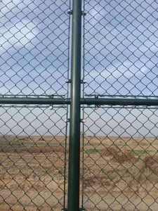 Clôture en tissu à mailles losangées en PVC de calibre 9 pour les terrains de jeux, les jardins, les terrains de sport et la sécurité - Product Image 4