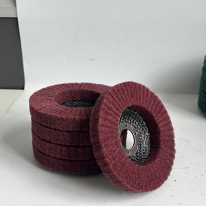 Ruota abrasiva Non tessuta 100x16mm per la lavorazione dei metalli, supera la carta vetrata sulle superfici di contorno - Product Image 2