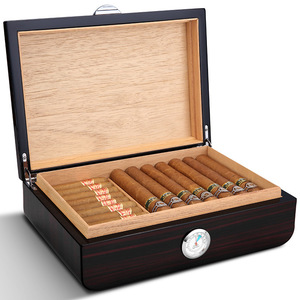 Vente chaude, humidor de voyage en bois de cèdre pour cigares, coffret de rangement laqué piano, humidificateur, fait à la main, étanche à l'humidité - Product Image 3