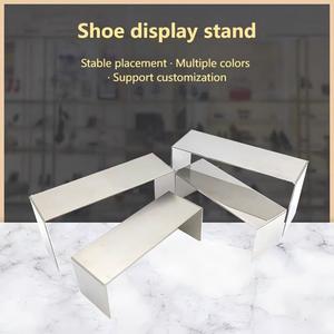 <span class=keywords><strong>Magasin</strong></span> décontracté deux pièces en acier inoxydable sac à chaussures présentoir ensemble trois îlots étagère de comptoir coulant pour <span class=keywords><strong>magasin</strong></span> de vêtements - Product Image 3