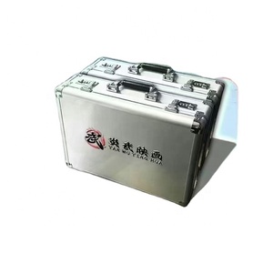 การ์ดสะสม YANWU YINGHUA ชุดวันพีซ พร้อมกระเป๋าเดินทาง รุ่นหายาก ไดมอนด์ ไวฟู โบอา นามิ โรบิน ไพ่การ์ด บูสเตอร์บ็อกซ์ ของเล่นสำหรับเด็ก - Product Image 1