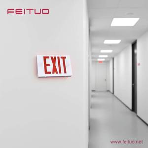 Señal de salida de emergencia JEE2RWE montada en la pared, directamente de fábrica, con certificación UL, apta para exportación, ideal para apartamentos y comercios. - Product Image 1