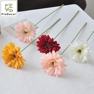 Flor Artificial de Crisantemo Gerbera Africana Blanca de Tallo Único de 43 CM al por Mayor para Decoración del Día de San Valentín y el Día de la Madre - Product Image 1