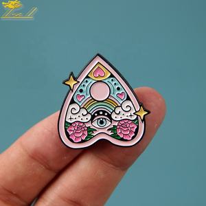 หมุดปักรูปหัวใจหมุดดอกไม้เคลือบฟันอ่อนแข็งป้ายโลหะที่กำหนดเองสำหรับการตกแต่ง - Product Image 2